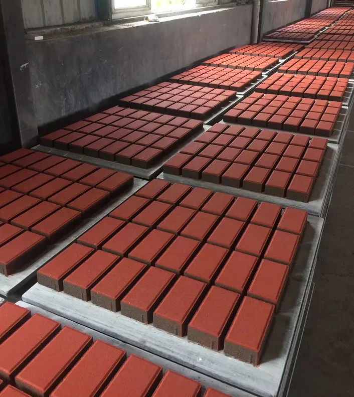 Støbning til cementblokke: 5 kritiske parametre, der bestemmer blokstyrke og overfladefinish