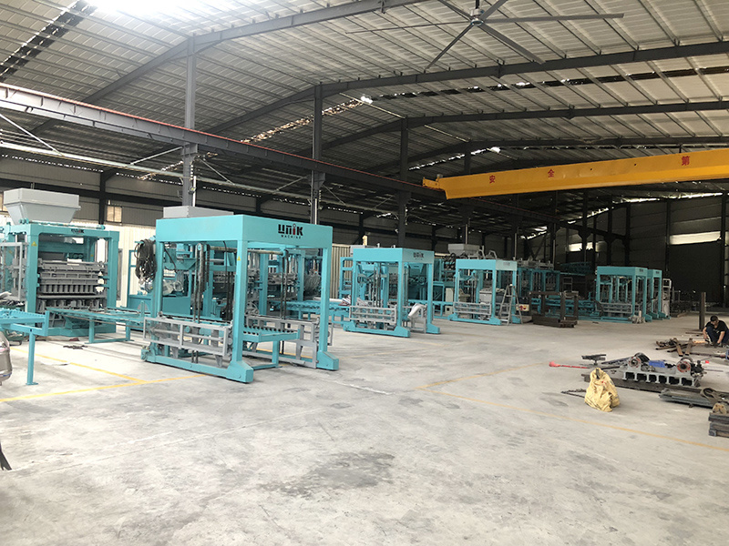 Betonblokmaskine: revolutionerer byggeindustrien