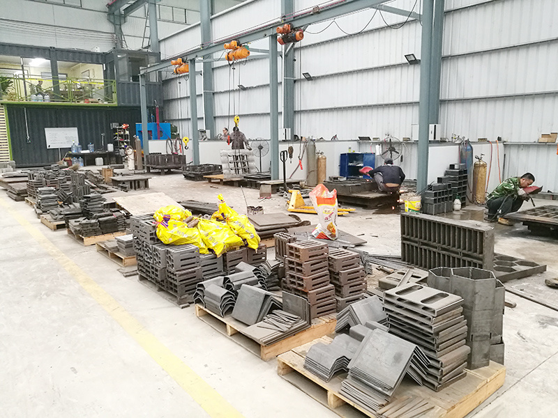 Betonblokmaskine: revolutionerer byggeindustrien